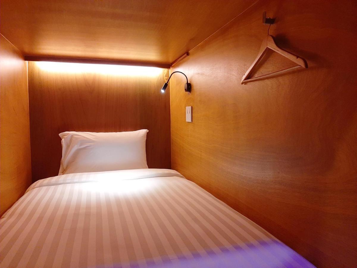 Gn Capsule Hostel Patong Экстерьер фото